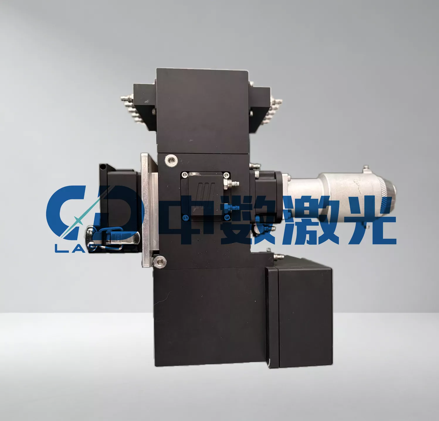 2000w+300w复合激光清洗头系统